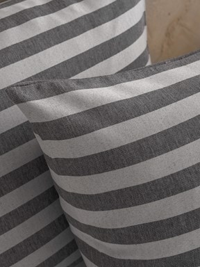 Yastık Kılıfı GRİ ÇİZGİLİ