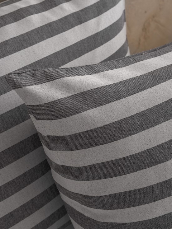 Yastık Kılıfı GRİ ÇİZGİLİ