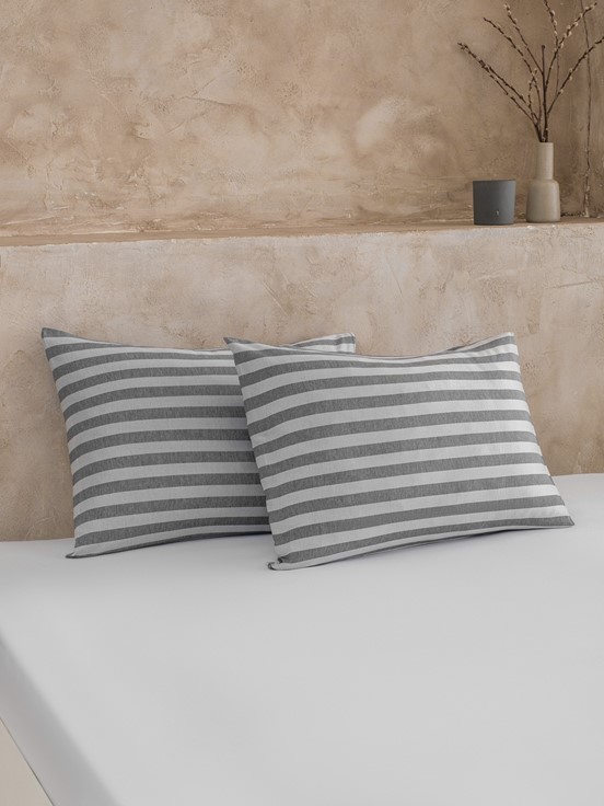 Yastık Kılıfı GRİ ÇİZGİLİ