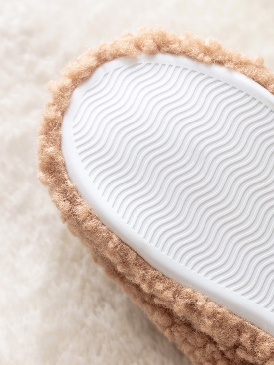 Ev Terliği DEVE TÜYÜ