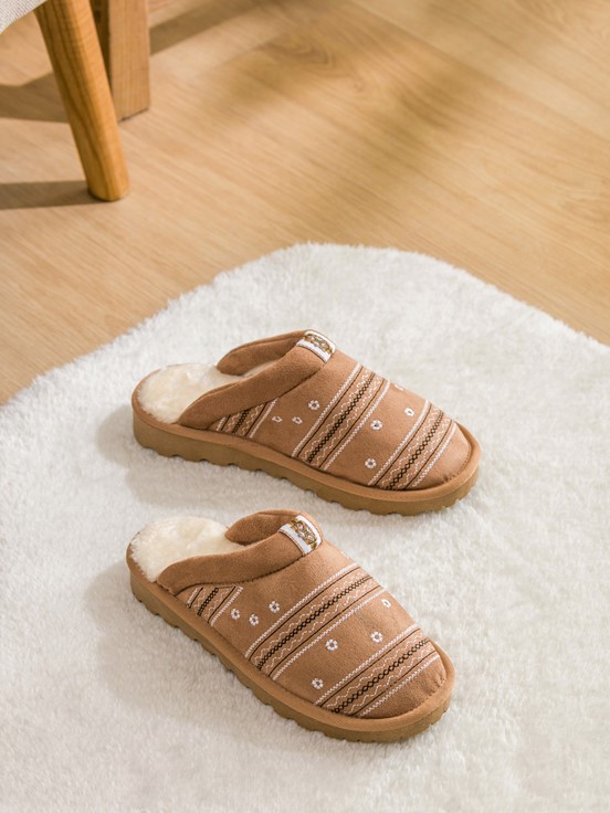 Ev Terliği DEVETÜYÜ