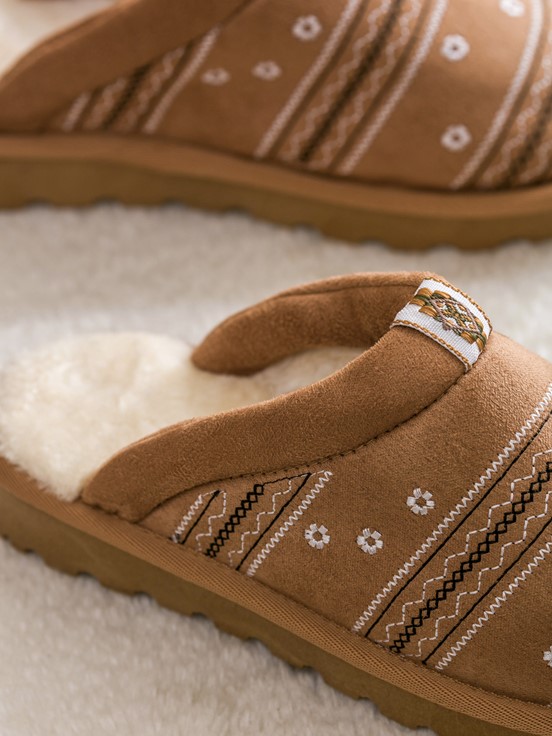 Ev Terliği DEVETÜYÜ