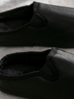 Ev Terliği YENİ SİYAH