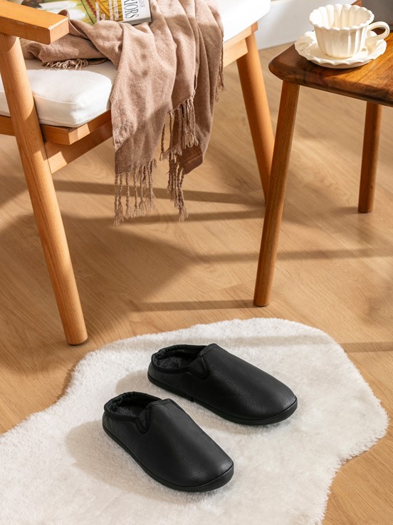 Ev Terliği YENİ SİYAH