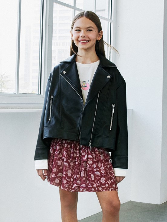 Deri Görünümlü Ceket YENİ SİYAH