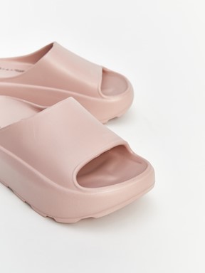 Terlik PEMBE