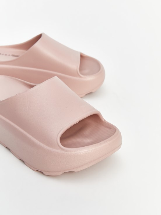 Terlik PEMBE