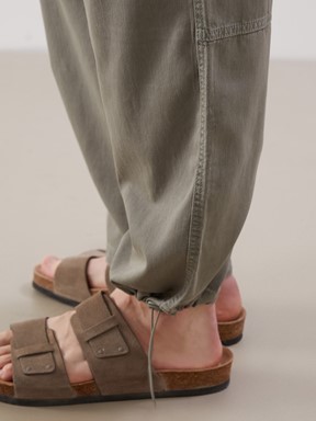 LCW CLASSIC Rahat Kalıp Gabardin Erkek Kargo Pantolon MAT HAKİ