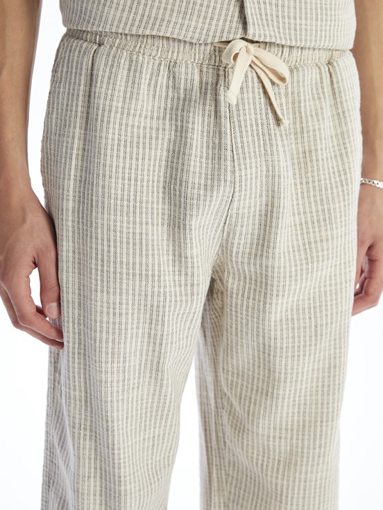 Pantolon GRİ ÇİZGİLİ