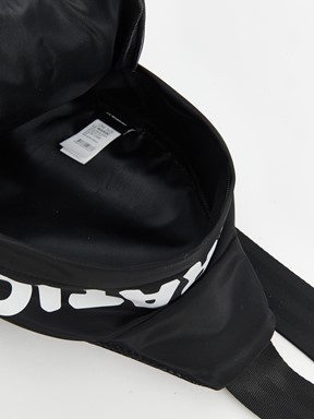 Göğüs Çantası YENİ SİYAH