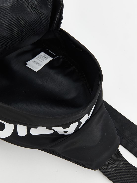 Göğüs Çantası YENİ SİYAH