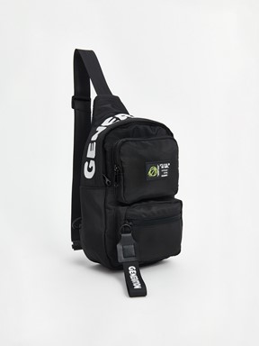 Göğüs Çantası YENİ SİYAH