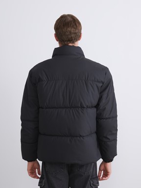 Deri Görünümlü Mont YENİ SİYAH