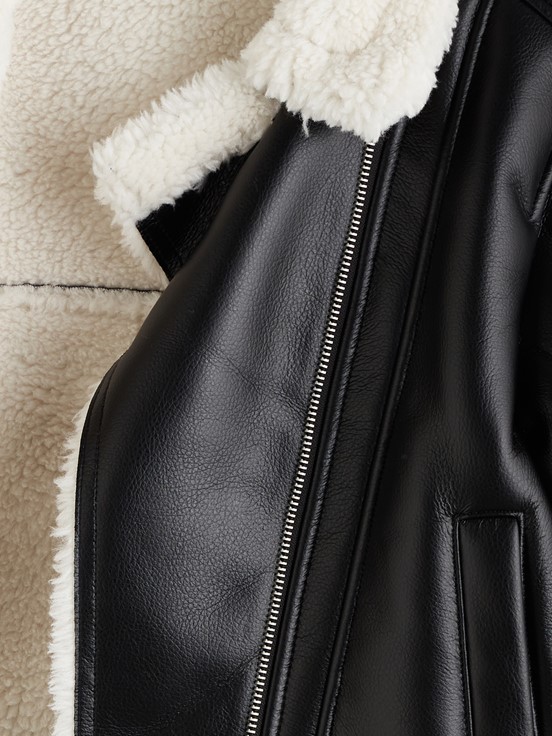 Deri Görünümlü Mont YENİ SİYAH