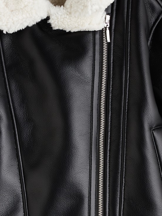 Deri Görünümlü Mont YENİ SİYAH