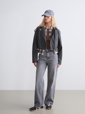 Deri Görünümlü Ceket YENİ SİYAH