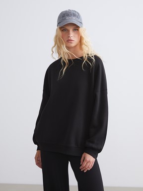 Sweatshirt YENİ SİYAH