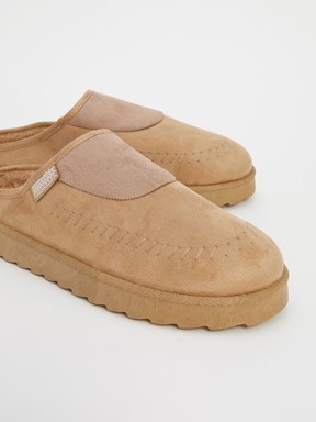 Ev Terliği DEVETÜYÜ