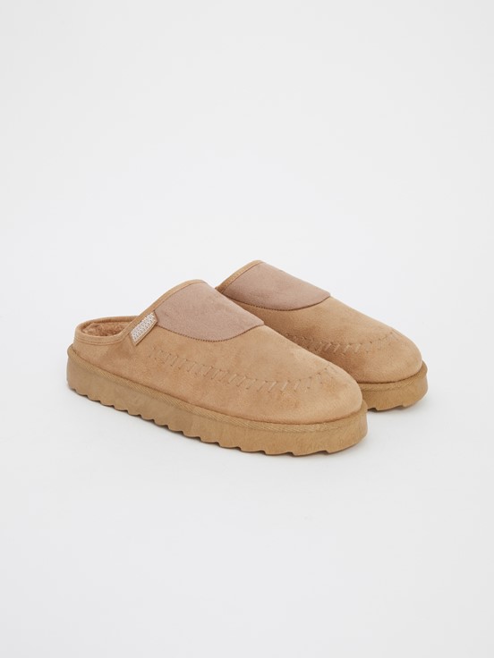 Ev Terliği DEVETÜYÜ