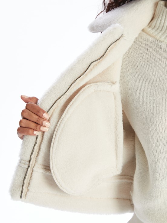 Deri Görünümlü Mont AÇIK BEJ