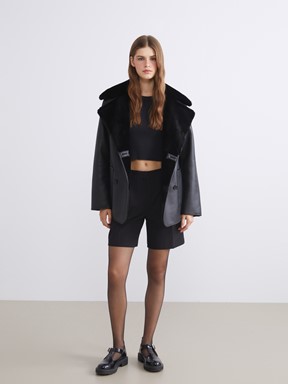 Deri Görünümlü Mont YENİ SİYAH