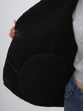 Deri Görünümlü Mont YENİ SİYAH