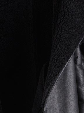 Deri Görünümlü Mont YENİ SİYAH