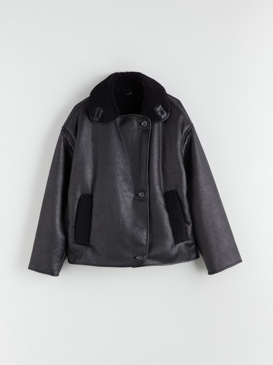 Deri Görünümlü Mont YENİ SİYAH