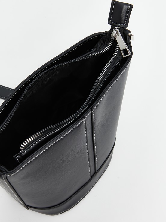 Omuz Çantası YENİ SİYAH