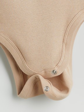 Çıtçıtlı Body BEJ