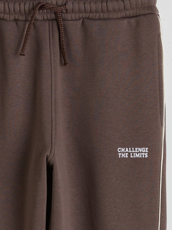 W5FT09Z4 KAHVERENGİ