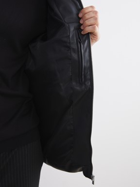 Deri Görünümlü Mont YENİ SİYAH