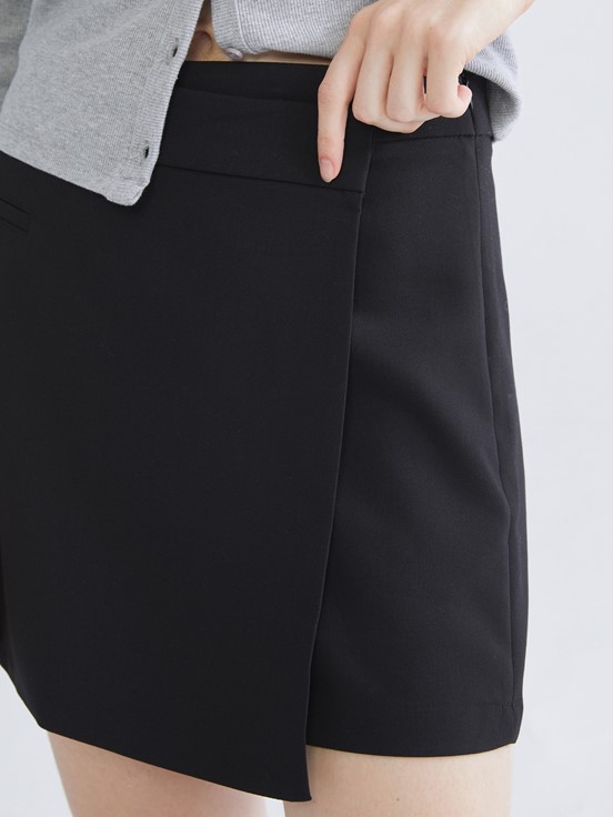 Şort Etek YENİ SİYAH