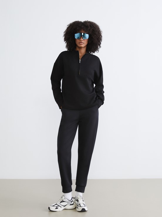 Sweatshirt YENİ SİYAH