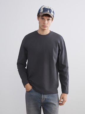 Sweatshirt YENİ SİYAH