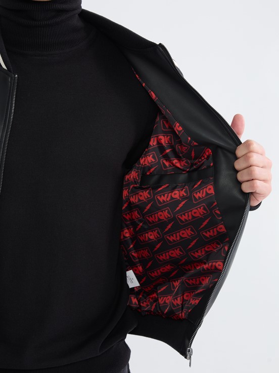 Deri Görünümlü Mont YENİ SİYAH