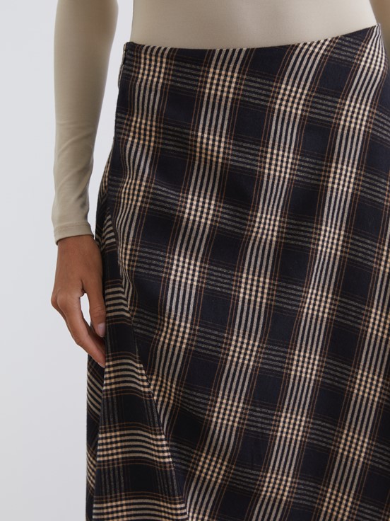 Etek SİYAH EKOSELİ