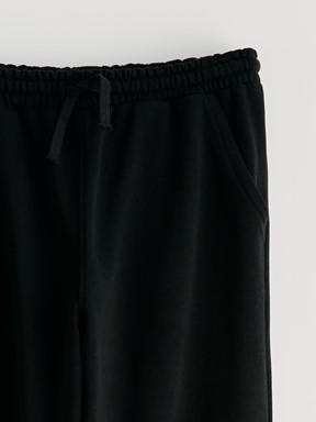 S62211Z4 YENİ SİYAH