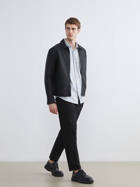 Deri Görünümlü Mont YENİ SİYAH