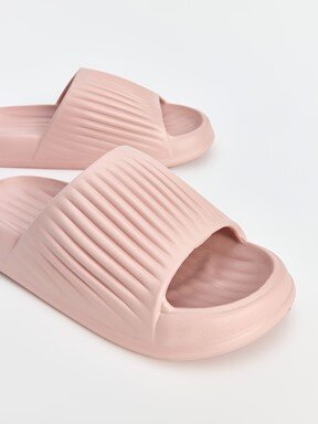 Terlik PEMBE