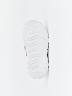 Sneaker PEMBE