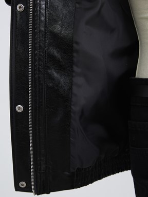 Deri Görünümlü Mont YENİ SİYAH