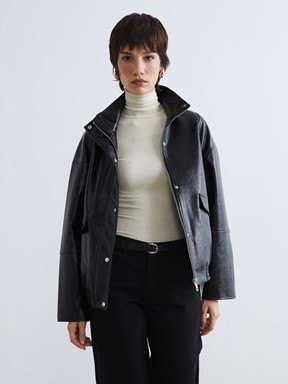 Deri Görünümlü Mont YENİ SİYAH