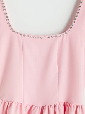 Elbise PEMBE