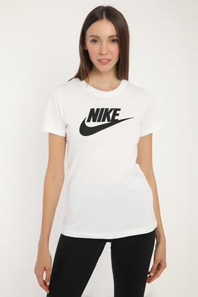 Nike  Kadın Kısa Kol T-Shirt