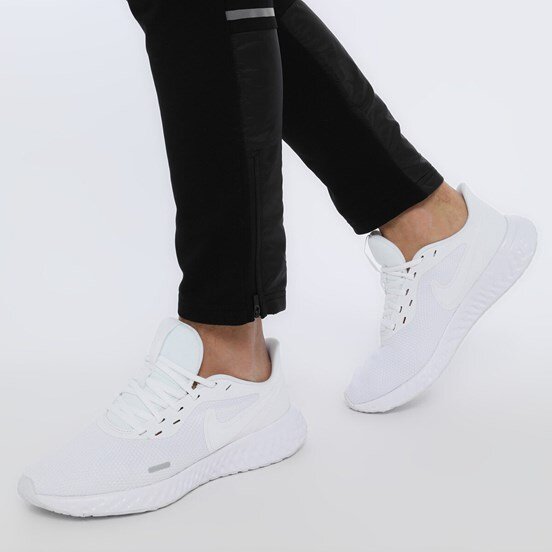 Nike Revolution 5 Erkek Koşu Ayakkabısı