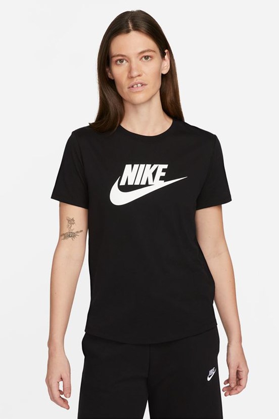 Nike Kadın Kısa Kol T-Shirt
