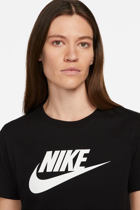 Nike Kadın Kısa Kol T-Shirt