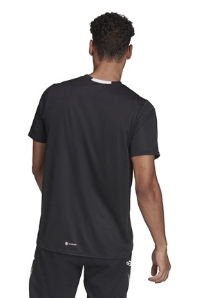 Adidas  Erkek Kısa Kol T-Shirt