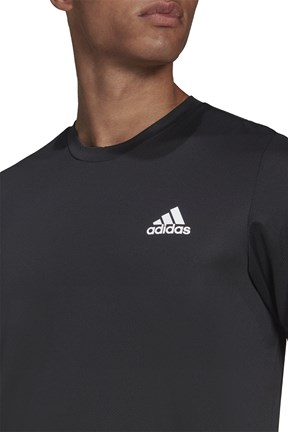 Adidas  Erkek Kısa Kol T-Shirt